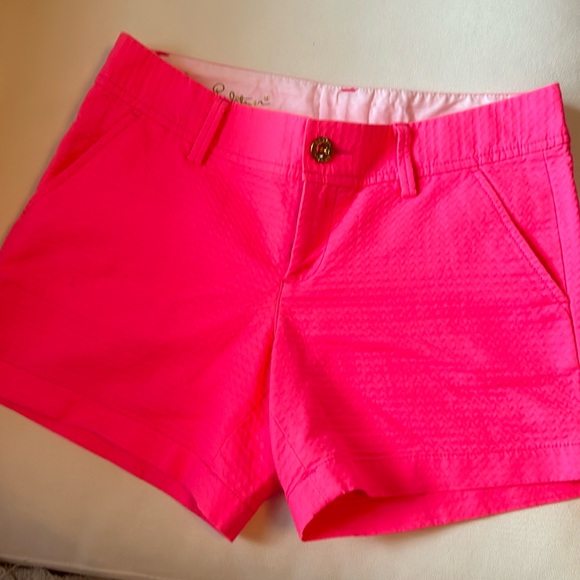 Lilly Pulitzer Callahan Shorts. Hot Pink. Size 4. - Picture 1 of 4